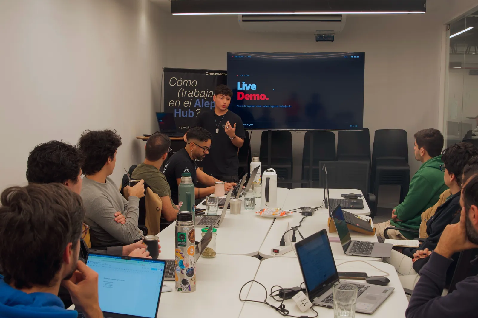 Steven running the agents workshop at Aleph Hub